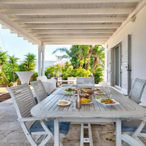 Villa Bianca Marina，位于维拉诺瓦的酒店