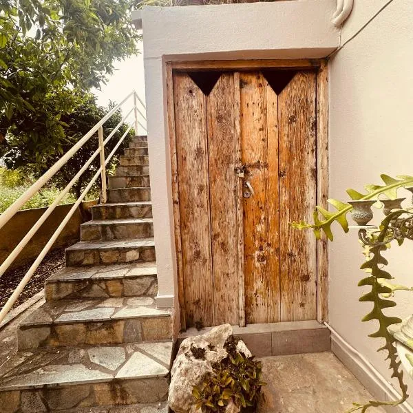 Agiazi Vacation Rooms Pitsidia，位于皮特斯迪亚的酒店