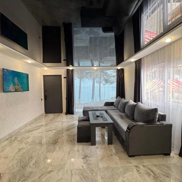 Nirvana Lake View，位于塞凡的酒店