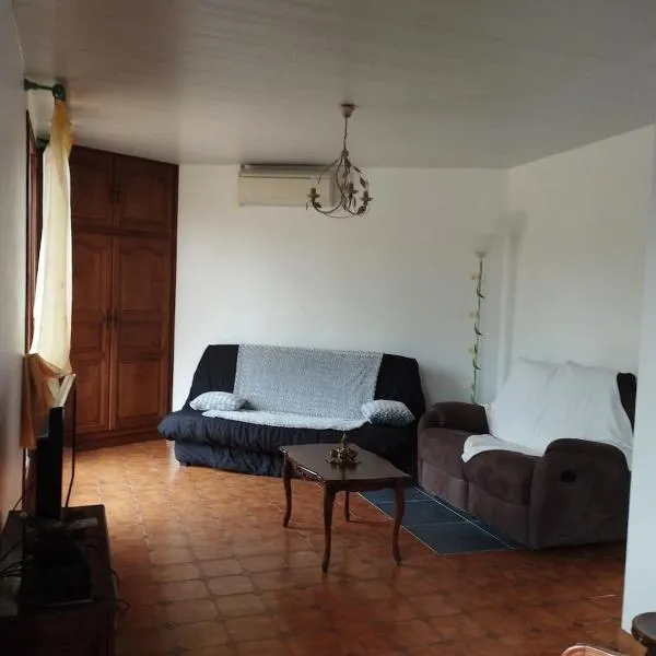 Comme chez mamies，位于圣迪济耶的酒店