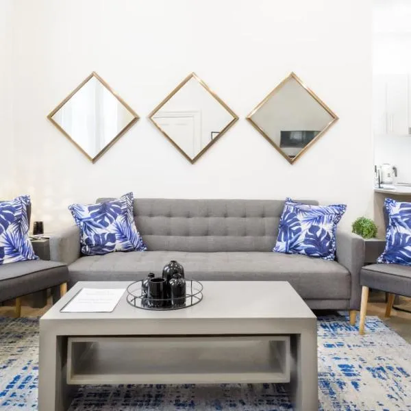 Huge Designer Studio Next to Lovely Park，位于悉尼的酒店