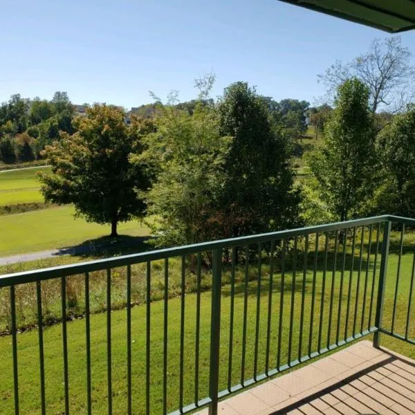 The Greens at Thousand Hills，位于布兰森的酒店