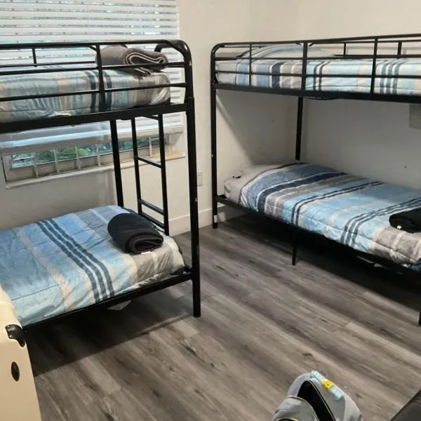 Miami Coliving shared House for professionals，位于迈阿密的酒店