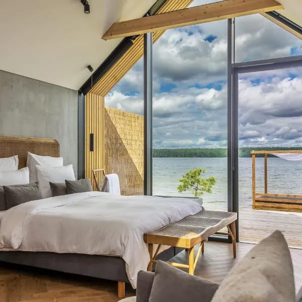 Horizons Lake Resort & Spa，位于lavysas的酒店