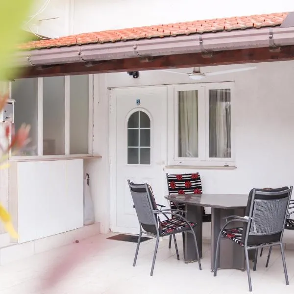 Apartmani Matković，位于乌尔贾纳的酒店
