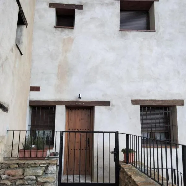 Casa Cantara, 1-Patio 2-Moreria 3-Atico，位于Tronchón的酒店