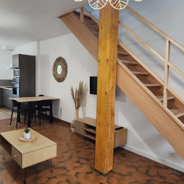 Appartement refait à neuf，位于Villeneuve-la-Comptal的酒店