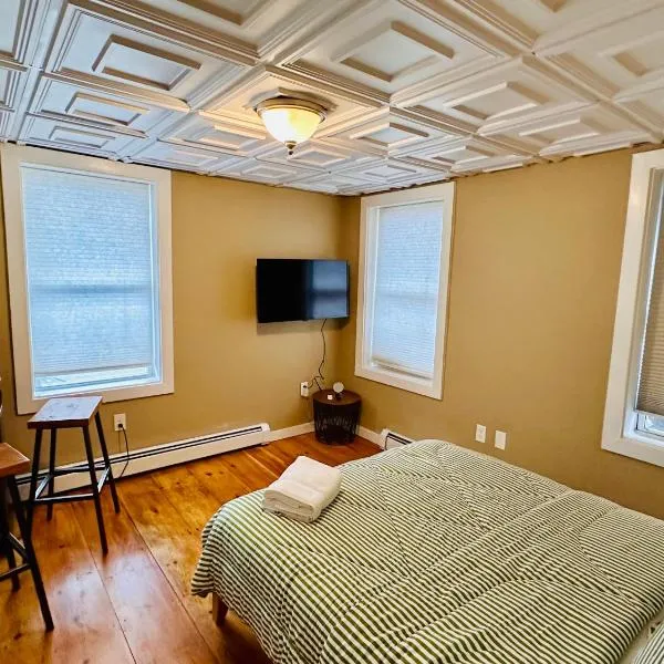 Simple & Convenient Downtown Living，位于波特兰的酒店