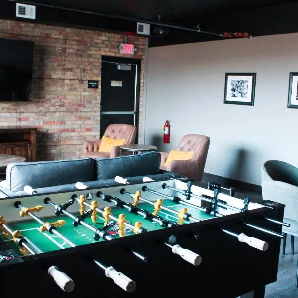 4th Street Lofts，位于伯米吉的酒店
