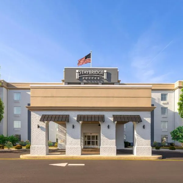 Staybridge Suites Rehoboth Beach by IHG，位于刘易斯的酒店