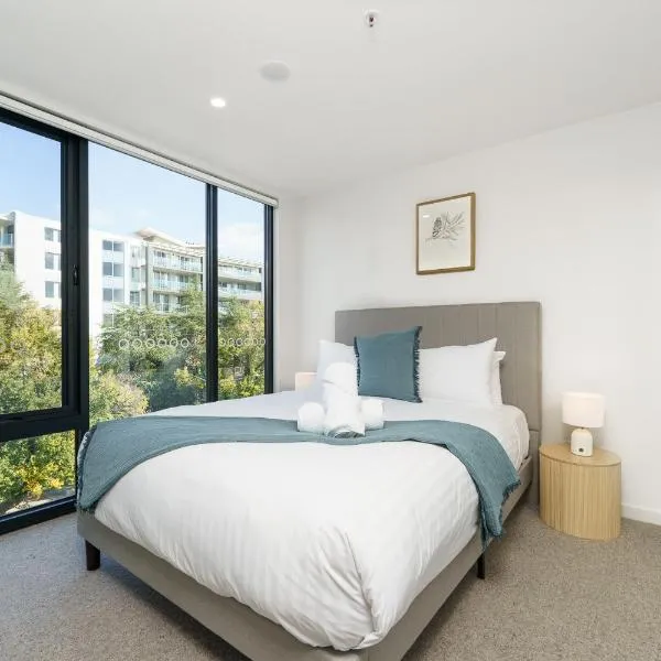 Sleek Braddon Apartment Near Canberra Centre - Hosted by Canstay，位于Braddon的酒店