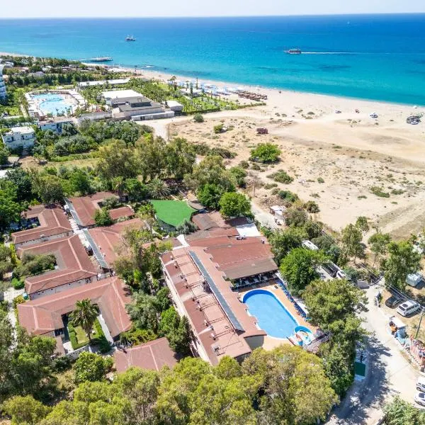 Aperion Beach Hotel Side，位于马纳夫加特的酒店