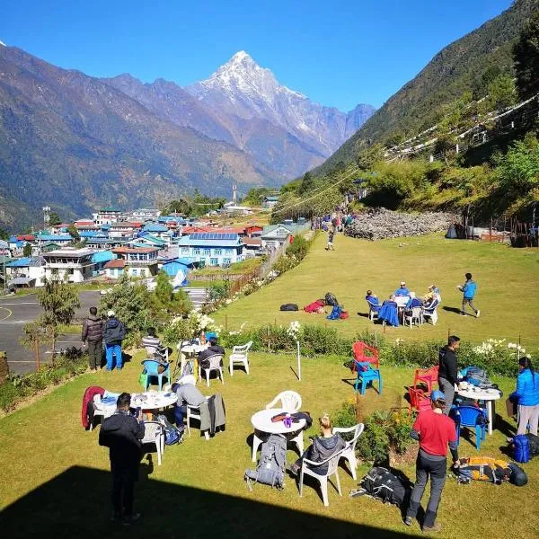 Himalaya Lodge & Restaurant，位于Lukla的酒店