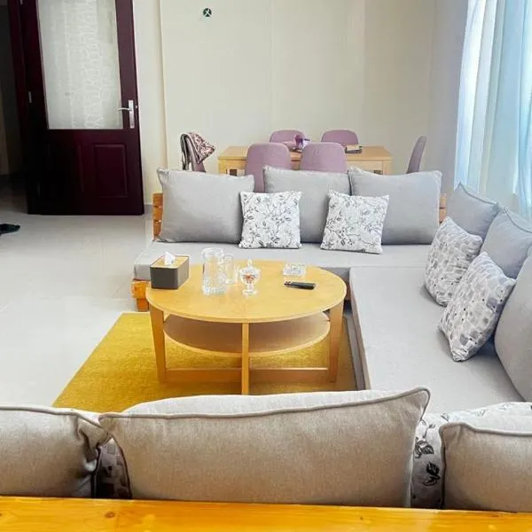 Rest House Hostel，位于阿布扎比的酒店