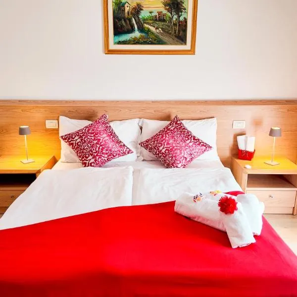 Albergo Dalla Mena，位于罗马诺德恩佐利诺的酒店