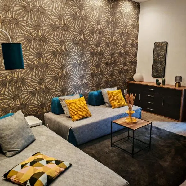 Isensi Luxury Suite Trani，位于特拉尼的酒店