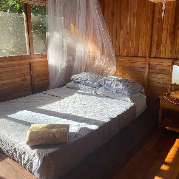 Casa Teka a Peaceful Stay Near Beach and Town，位于科克莱斯的酒店