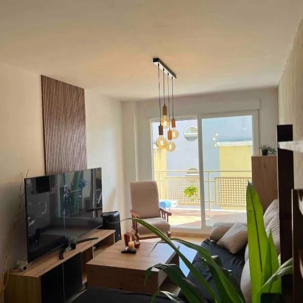 Apartment with the pool，位于蒙科法尔的酒店