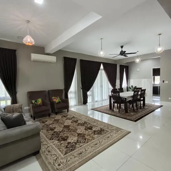 Pinevalley Homestay Putrajaya Presint 12，位于普特拉贾亚的酒店