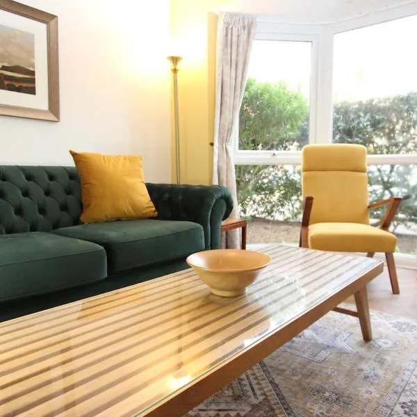 A lovely One bedroom apartment，位于泰丁敦的酒店