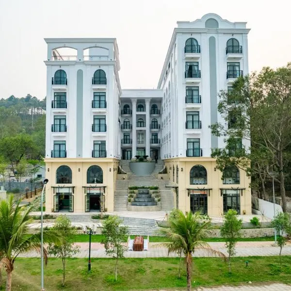 Belliss Hotel And Spa Dai Lai，位于Phúc Yên的酒店