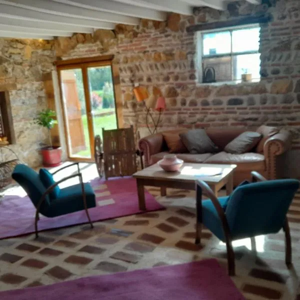 Le Moulin de Chamambard，位于Saint-Denis-lès-Bourg的酒店