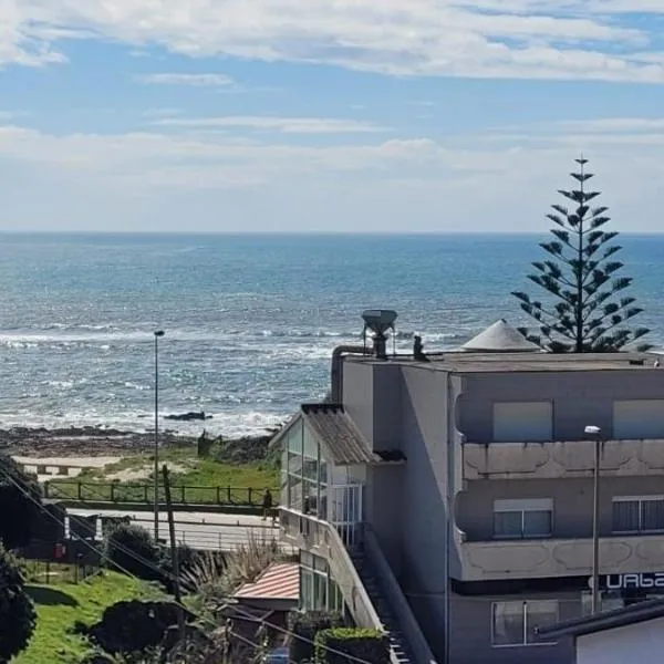 Appartement - vue mer 6 personnes，位于阿普利亚的酒店