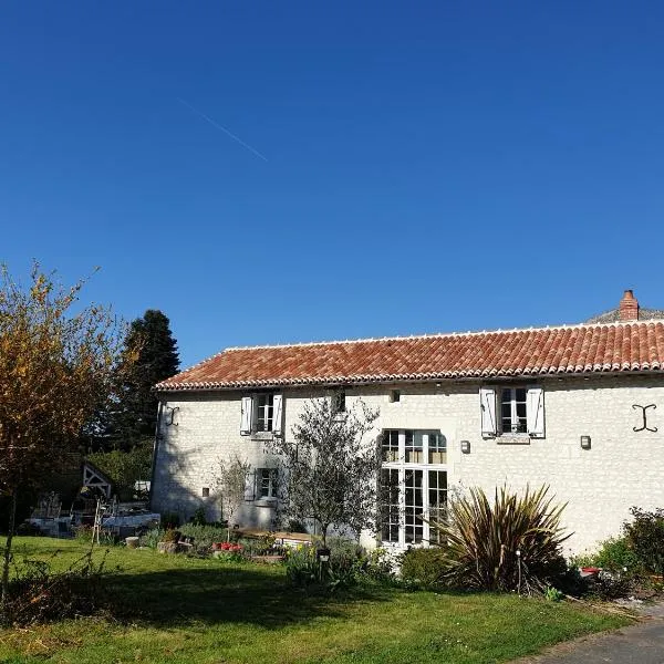 La Tour du Raygnier，位于Verneuil-le-Château的酒店