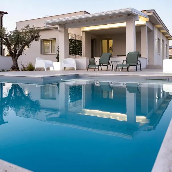 Villa Kora Suites&Pool，位于圣莱昂的酒店