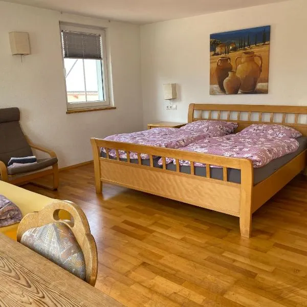 Ferienzimmer Oelhaf Zimmer in Weiss Self Check-In mit Key-Tresore，位于维埃尔姆多夫的酒店