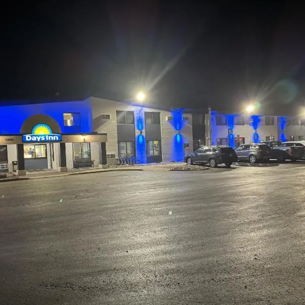 苏瀑戴斯酒店，位于苏福尔斯的酒店