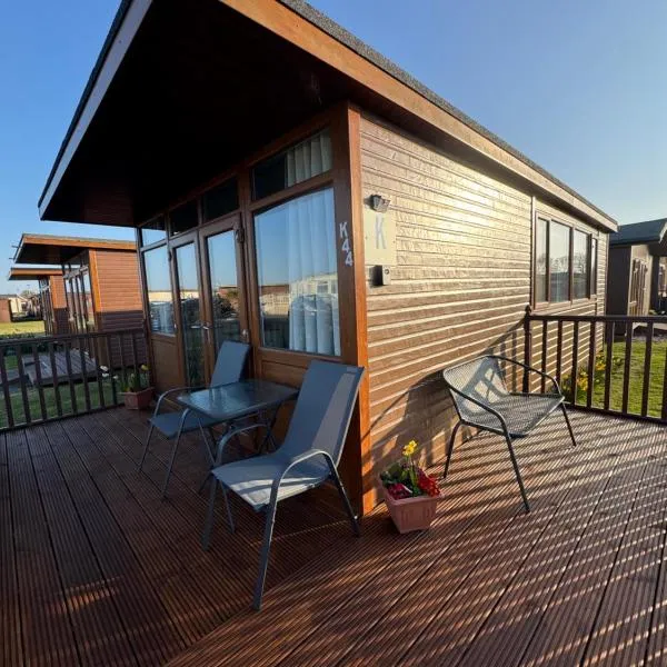 K44 Mablethorpe Chalet Park- Dog Friendly，位于梅布尔索普的酒店