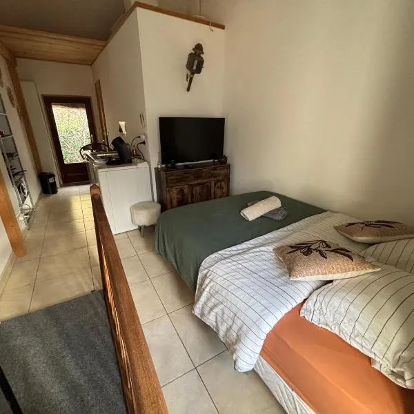 Appartement maison de village à Ota-Porto，位于奥塔港的酒店