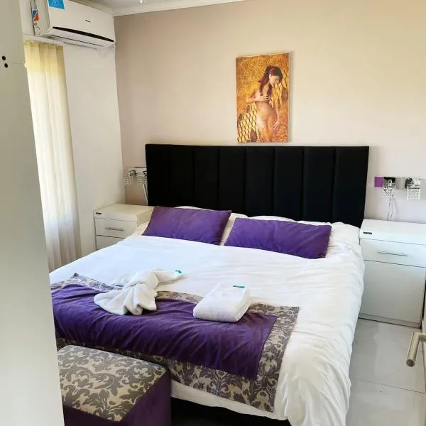 Apart Hotel y Spa Dinastie，位于查哈里的酒店
