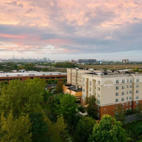 东卢瑟福梅多兰兹原住客栈，位于东拉瑟福德的酒店