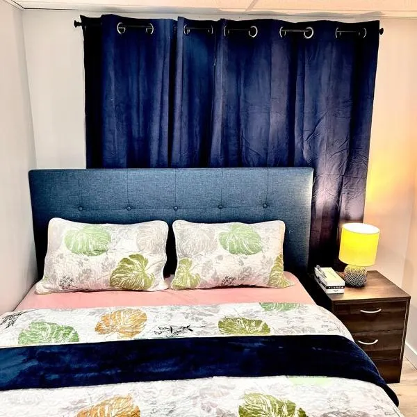 Two Bedroom Basement Suite With Private Entrance & Free Parking，位于温尼伯的酒店