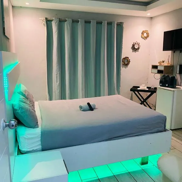 Golden Highway Guesthouse Evaton，位于Evaton的酒店