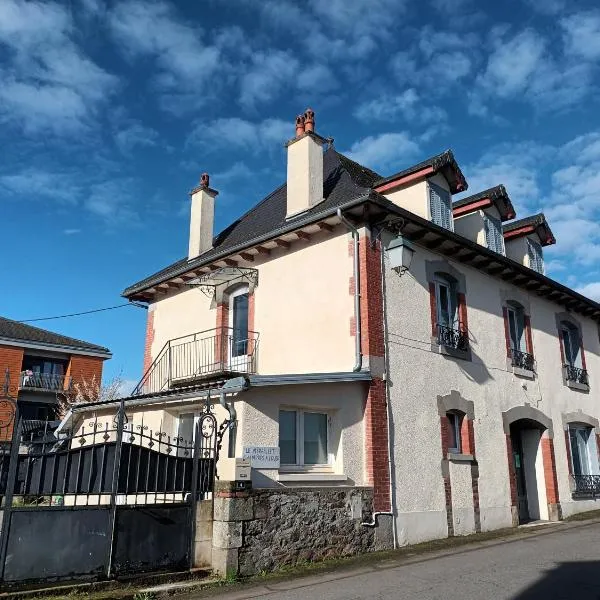 Le Miraillet, gîte,位于Saint-Illide的酒店
