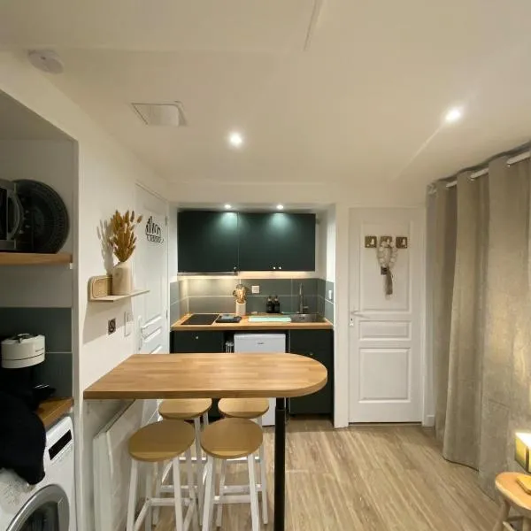 Le Nid'Ophé Studio Cosy - Proche Disneyland Paris，位于马瑞莱丝米科斯的酒店