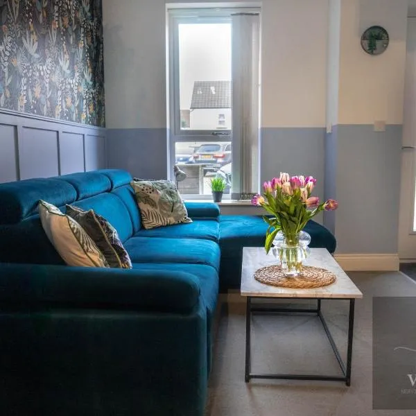1 Bed House at Velvet Serviced Accommodation Swansea with Free Parking & WiFi - SA1，位于斯旺西的酒店