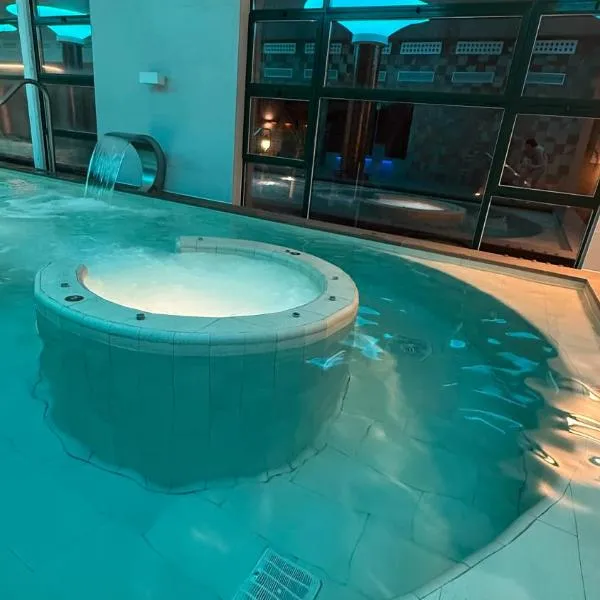 兰哈隆巴尔尼里奥酒店，位于兰哈龙的酒店