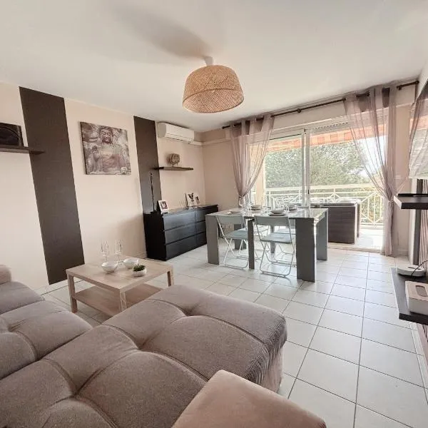 Short Time Suites Fréjus "Maia"，位于弗雷瑞斯的酒店