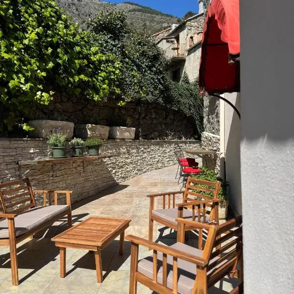 Hôtel U Palazzu & Spa，位于韦纳科的酒店
