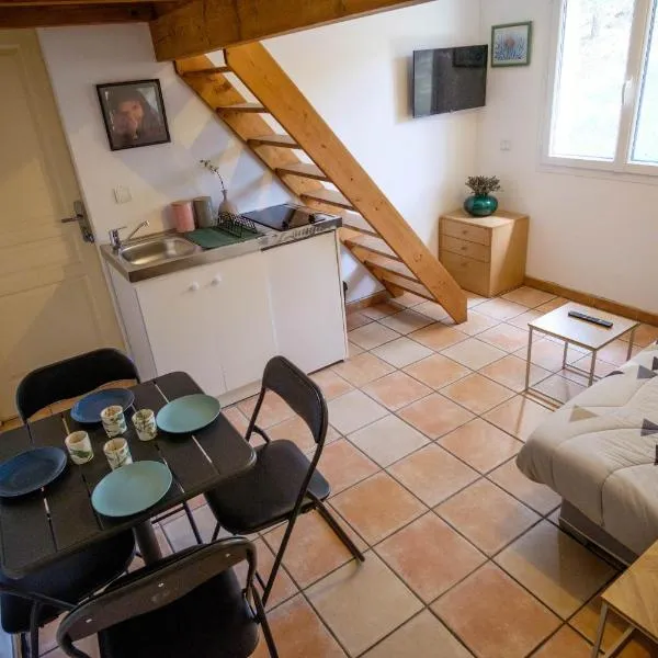 Gîte l échappée bleue Dromoise - appartement，位于Aouste-sur-Sye的酒店
