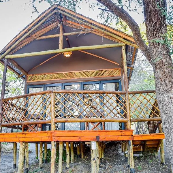 Rustic Gate Lodge and Campsite，位于马翁的酒店