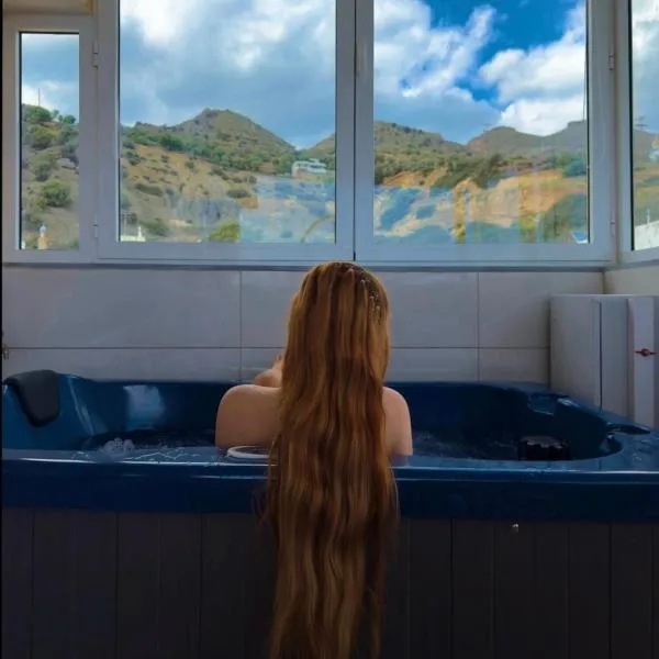 Filocsenia luxury suite，位于簇措罗斯的酒店