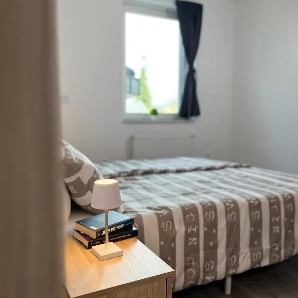 Apartments Linden Tree，位于卡姆尼克的酒店