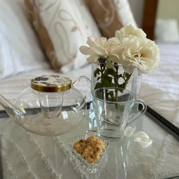 Boutique Coastal Retreat for Couples or Singles，位于Quinns Rocks的酒店