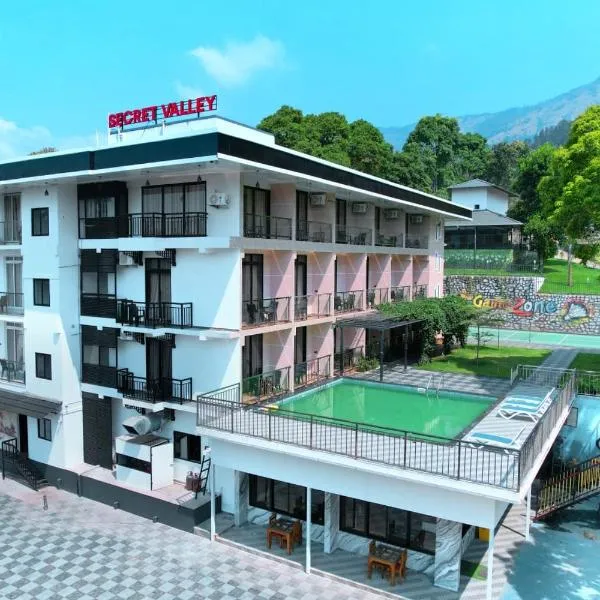 Secret Valley Planation Resort，位于蒙纳的酒店