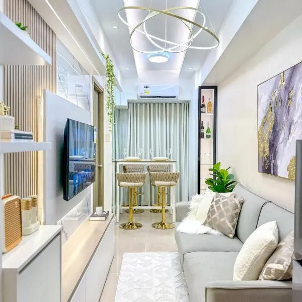Eastovia Suites city center condo with pool at Fame，位于马尼拉的酒店